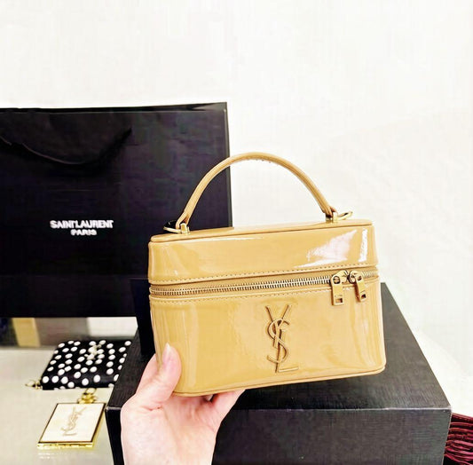 Saint Laurent Gaby Vanity Case (Nude/Beige)