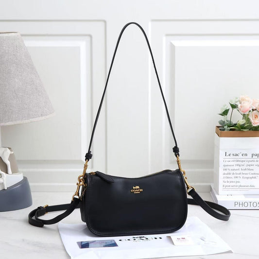 Coach Teri Shoulder Bag in Pebble Leather (Black)