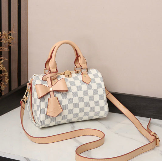 Louis Vuitton Bella Tote (Beige Monogram Giant)