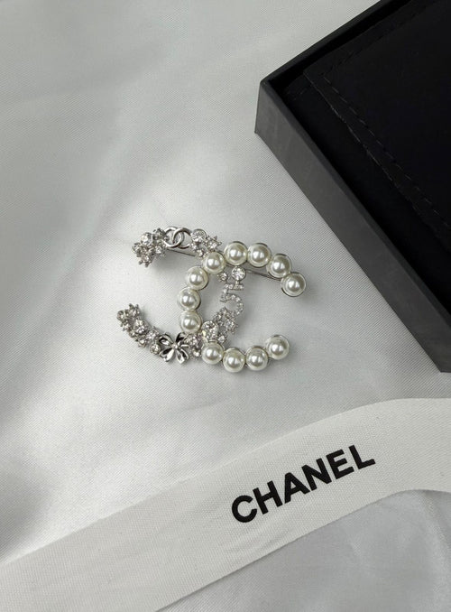 Chanel CC No. 5 Charm & Pearl Brooch (Silver)